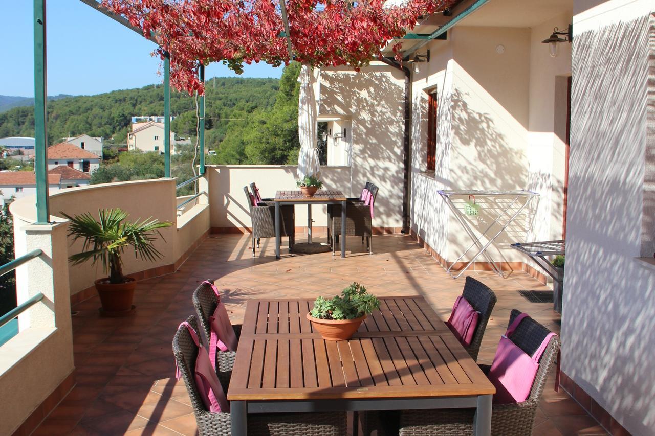 Apartamento Belic Vinko- House Jelsa  Exterior foto