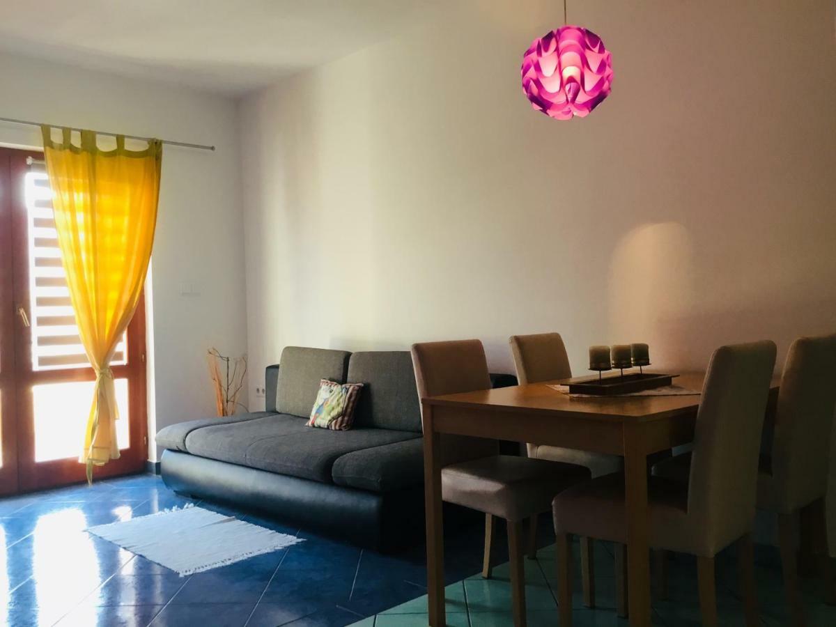 Apartamento Belic Vinko- House Jelsa  Exterior foto