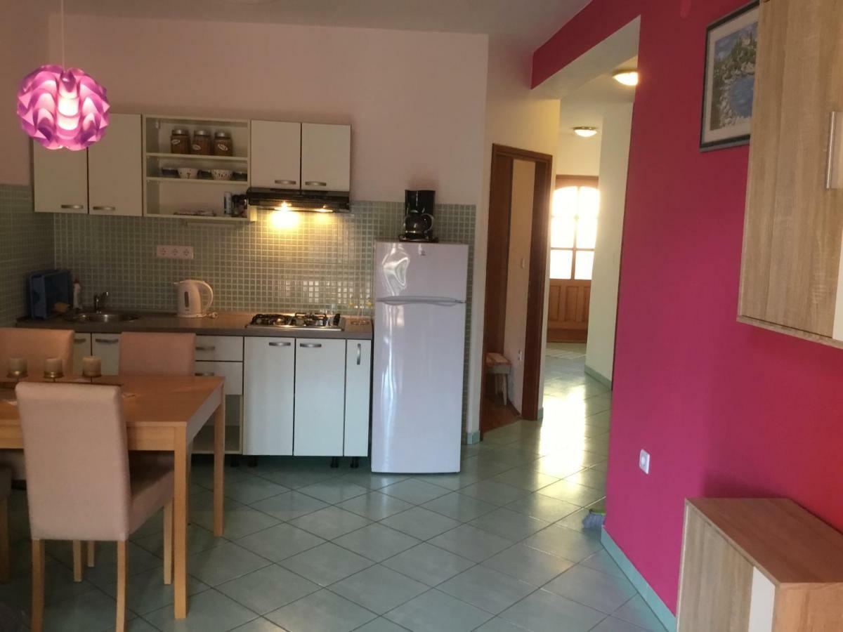 Apartamento Belic Vinko- House Jelsa  Exterior foto