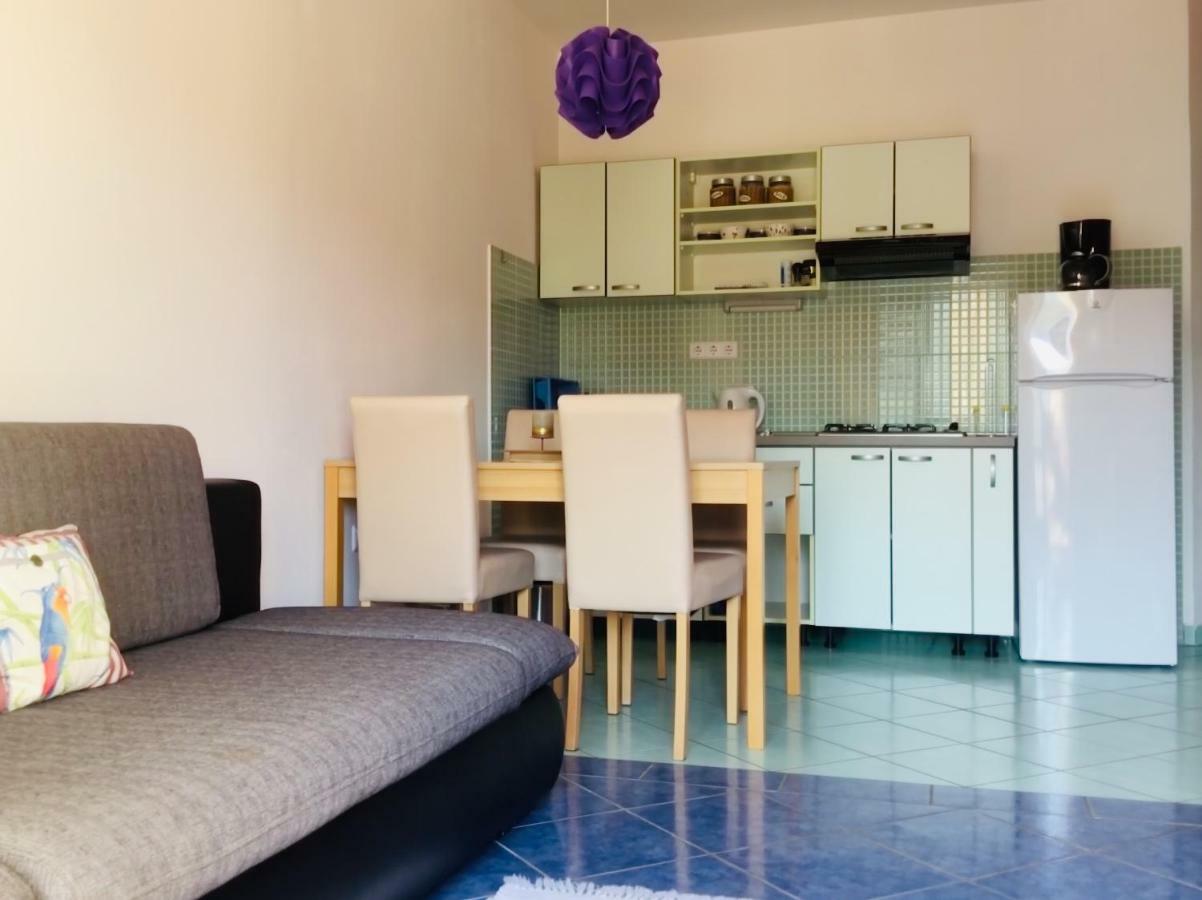 Apartamento Belic Vinko- House Jelsa  Exterior foto